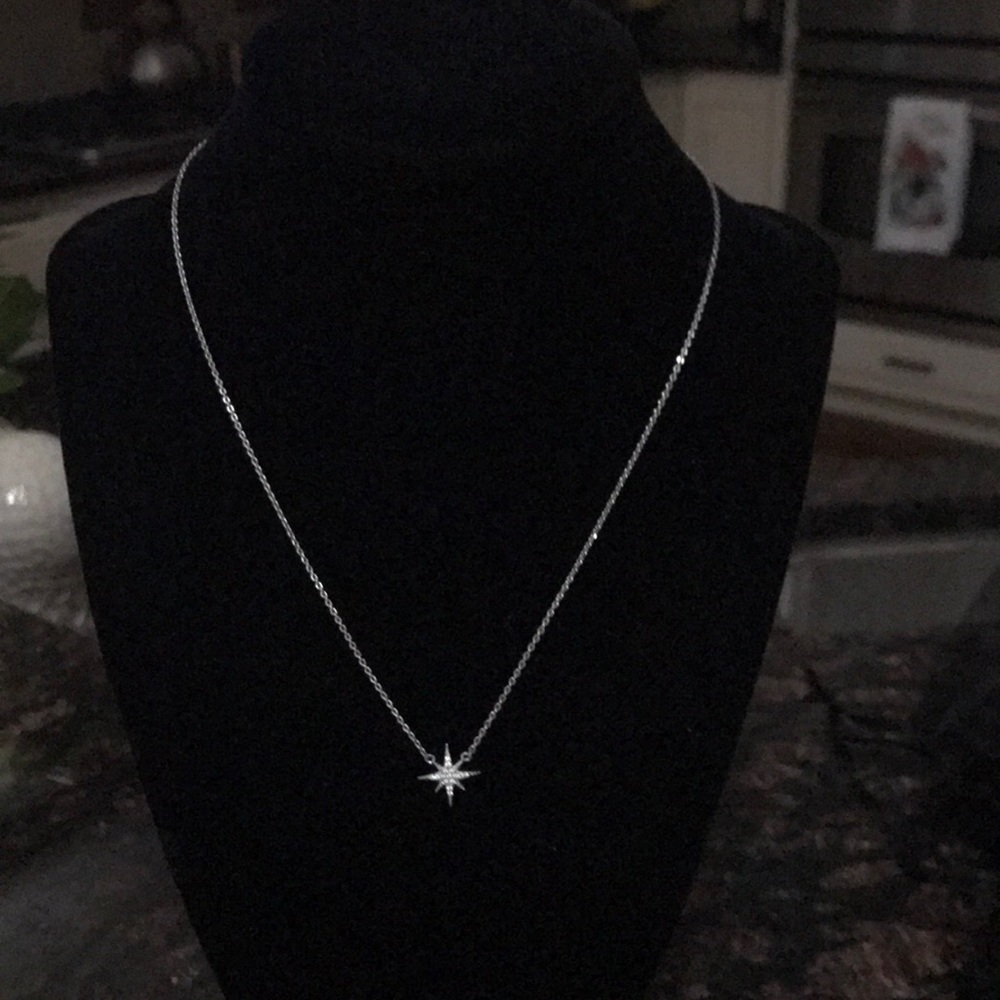 Ladies Starburst necklace